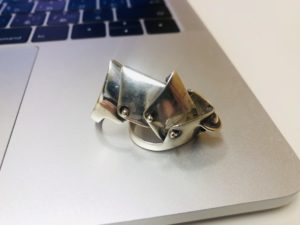 【経年変化レビュー】Vivienneのアーマーリングを5年半使い込んでみた！