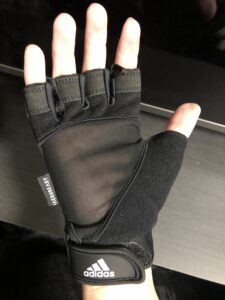 【adidas】ジム用のグローブを買ってみたけど想像以上に快適だった