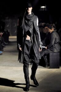 ユリウスのカットソーを丸1シーズン着用したら経年変化を楽しめた