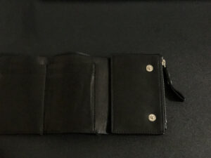 【経年変化】コーネリアンタウラスの財布を使用し始めて約半年が経過【艶がすごい】