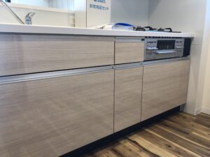 【ミニマリスト】賃貸DIYが楽しすぎて気づいたら朝【リメイクシート】