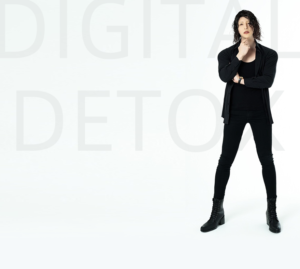 【アブラサス】ローランドモデルの新ミニマリスト財布が発売【メモ帳にも使える】