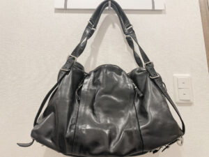 【バッグの中身】30代独身男性の福岡一人旅の持ち物まとめ