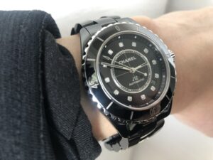 【やっぱいらない】100万超えの腕時計を1年間使ってみて思う3つのデメリットについて語る