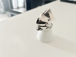 【経年変化】Vivivenne Westwoodのアーマーリングを約7年使用してみた