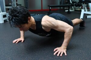 【写真あり】筋トレを始めて2年半たった驚くべき変化とは？【48kg→60kg】