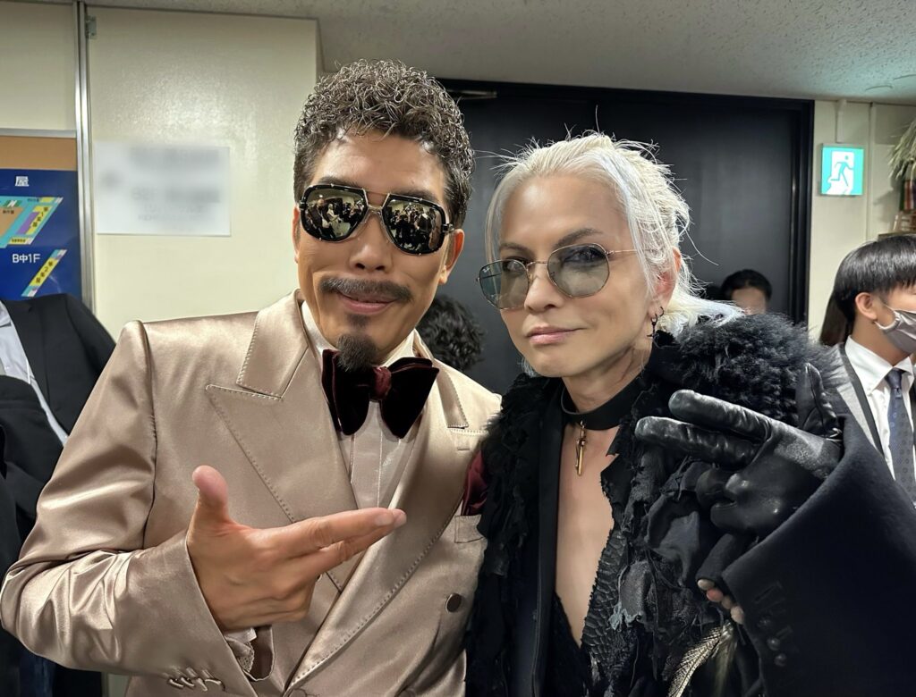 【レイバン】紅白でHYDEが着用していたサングラスとは？【THE LAST ROCKSTARS】