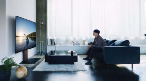 【ミニマリストにテレビ台は不要？】おすすめの壁掛けについて解説
