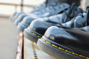 【解説】ドクターマーチンのステッチがダサいと言われる3つの理由