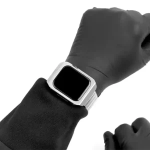 CLAUSTRUMのレザーバンドかステンレスどちらがお勧めか聞いてみた