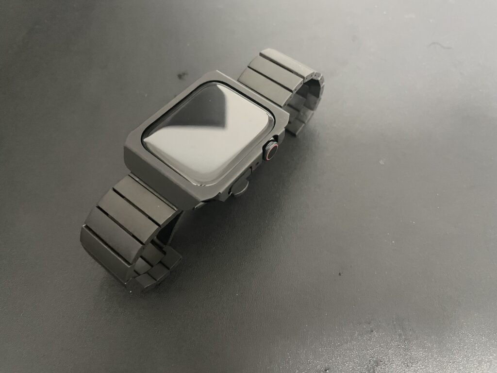 【レビュー】CLAUSTRUMのアップルウォッチケースを買ってみた【格好良すぎ】