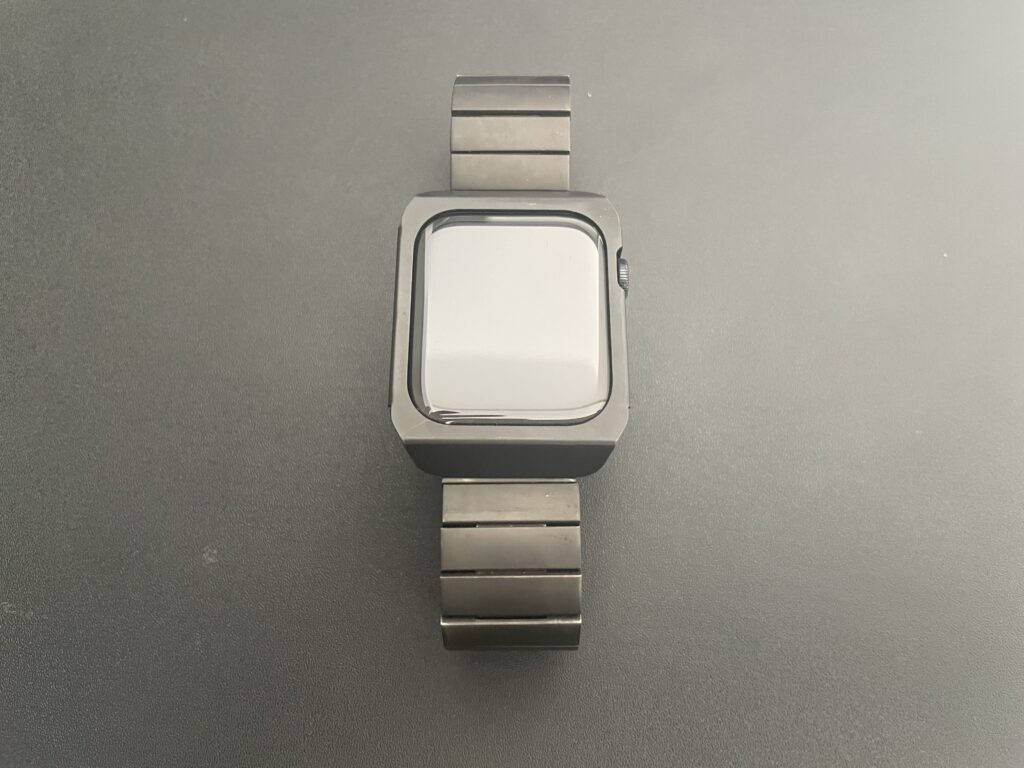 【レビュー】CLAUSTRUMのアップルウォッチを1ヶ月半使用した経年変化と使用感は？