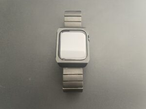 【レビュー】CLAUSTRUMのアップルウォッチを1ヶ月半使用した経年変化と使用感は？