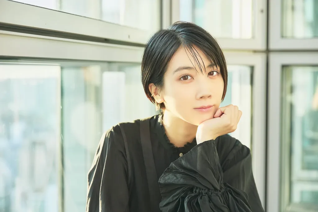 【つまらない？】自転しながら公転するを読んで将来について考えさせられた話【映画化求む】