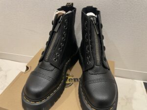 【今月買ったもの】ラルクHYDE愛用厚底ドクターマーチンのSinclair【レビュー】