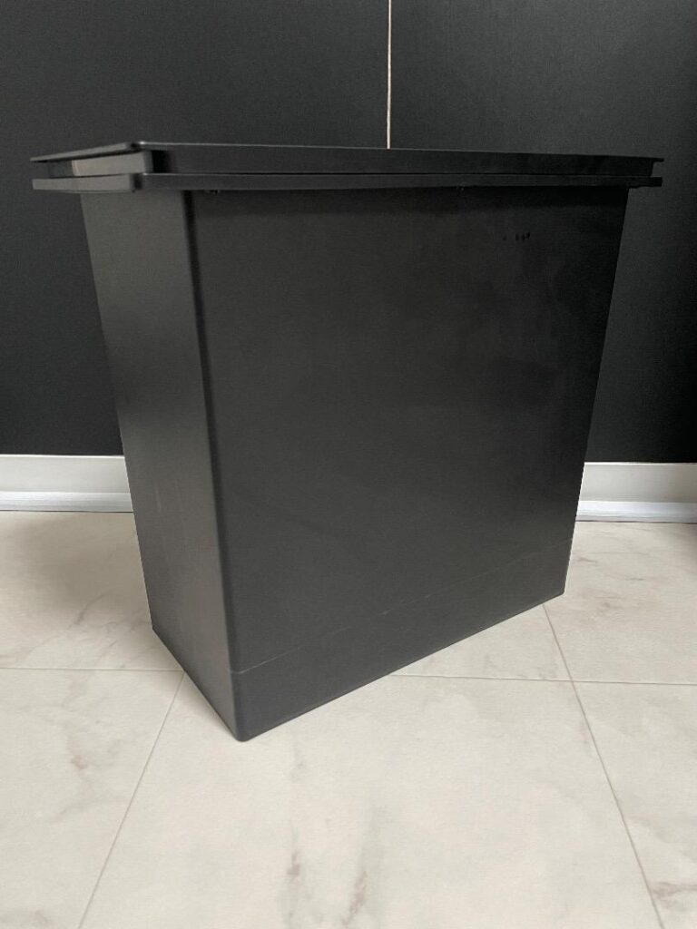 【今月手放したもの】無印良品の限定品であるゴミ箱を手放すことに【理由を語る】