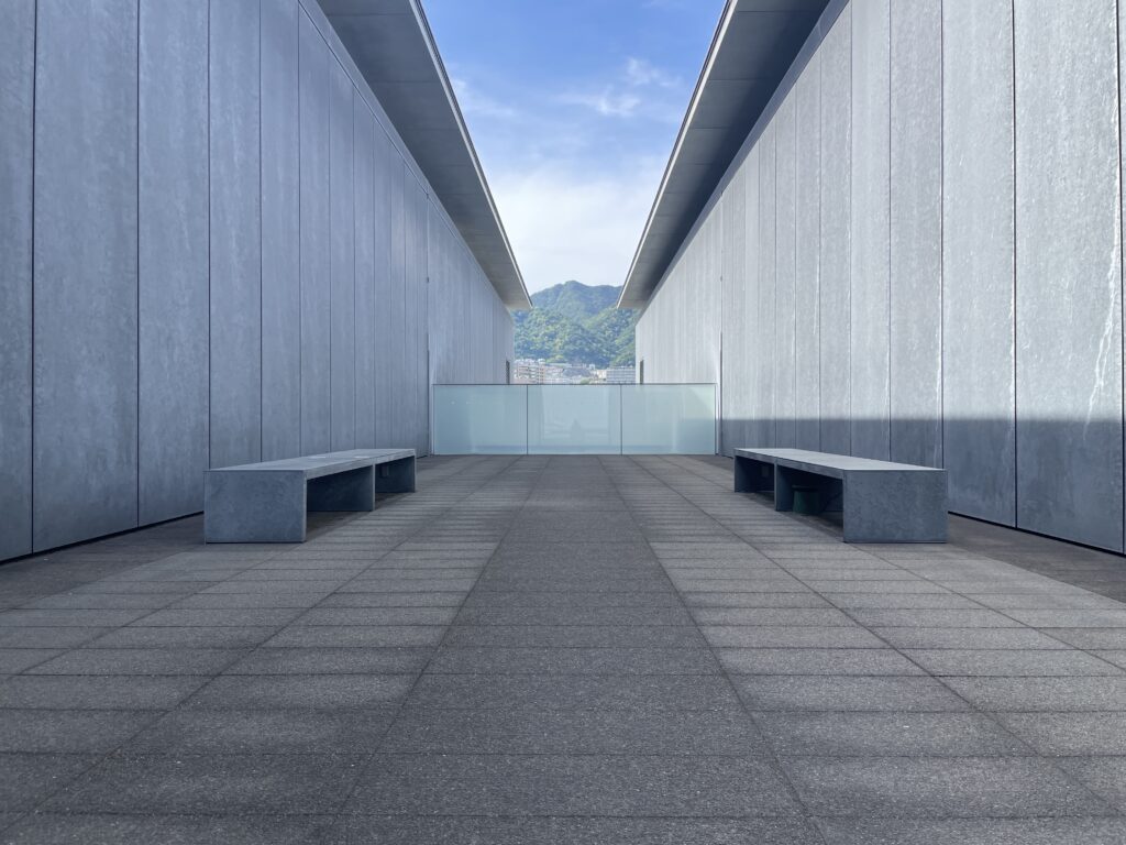 【レポート】兵庫県立美術館に潜入！ミニマリスト必見【安藤忠雄建築】