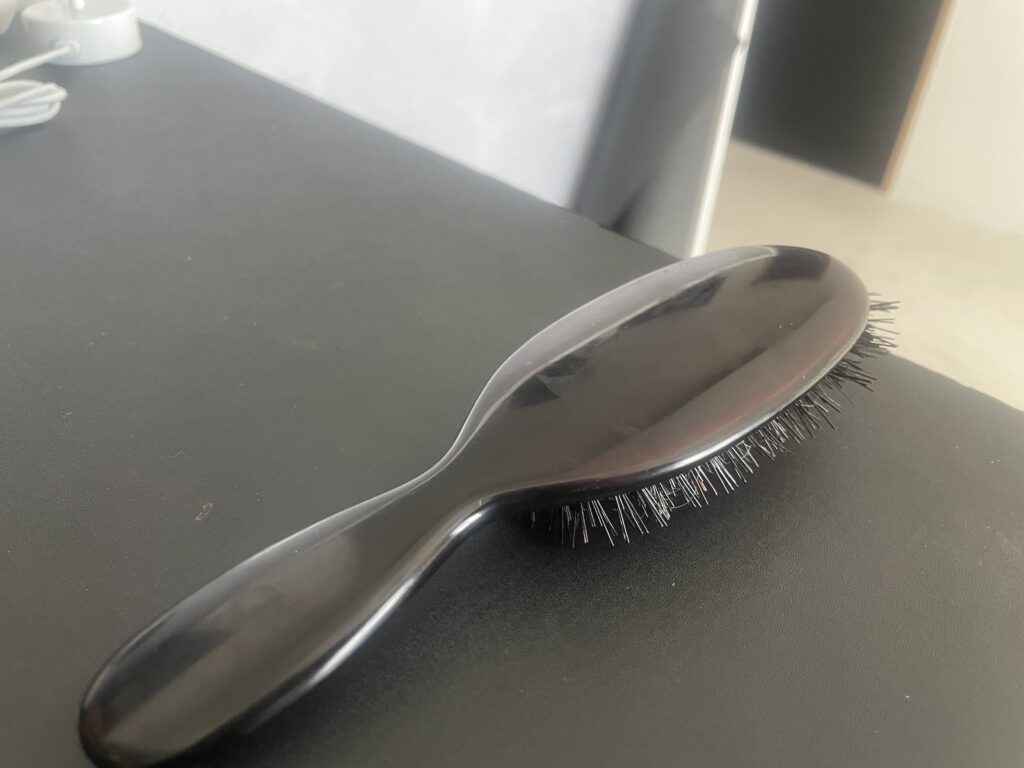 【初任給で購入】自分が10年使っている所持品とは？