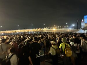 【賛否両論】大阪万博で中央線が止まって閉じ込められた結果【大災害】