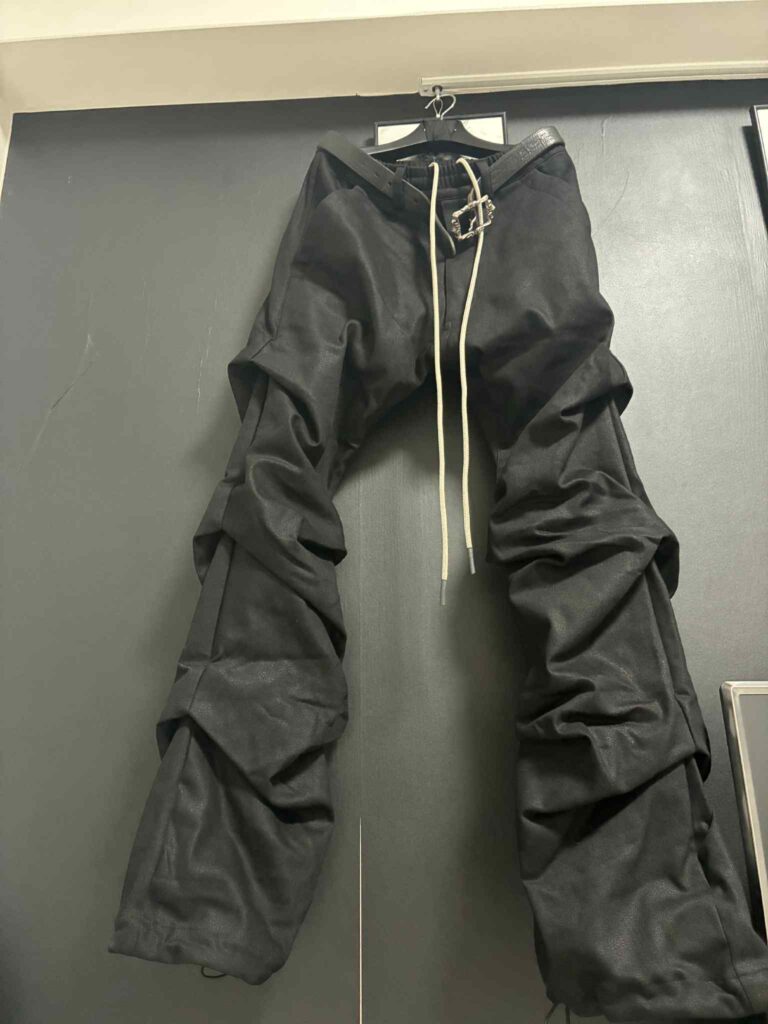 【今年の冬はこれ】AF.ARTEFACTのブーツカットパンツを購入したので紹介