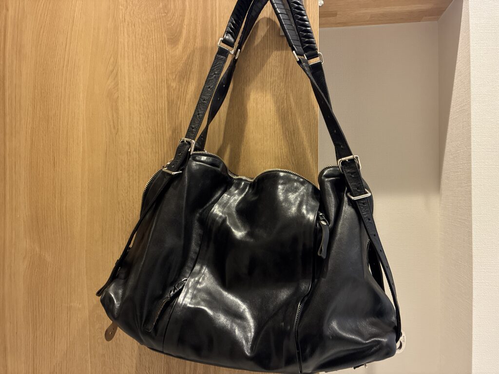 【経年変化】コーネリアンタウラスのバッグを7年使用した結果【使用頻度は年2-3まで低下】