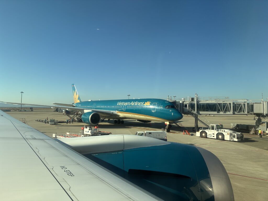 【30代限界独身男】ベトナム一人旅へ挑戦してみた【到着して3分で詐欺に遭う】